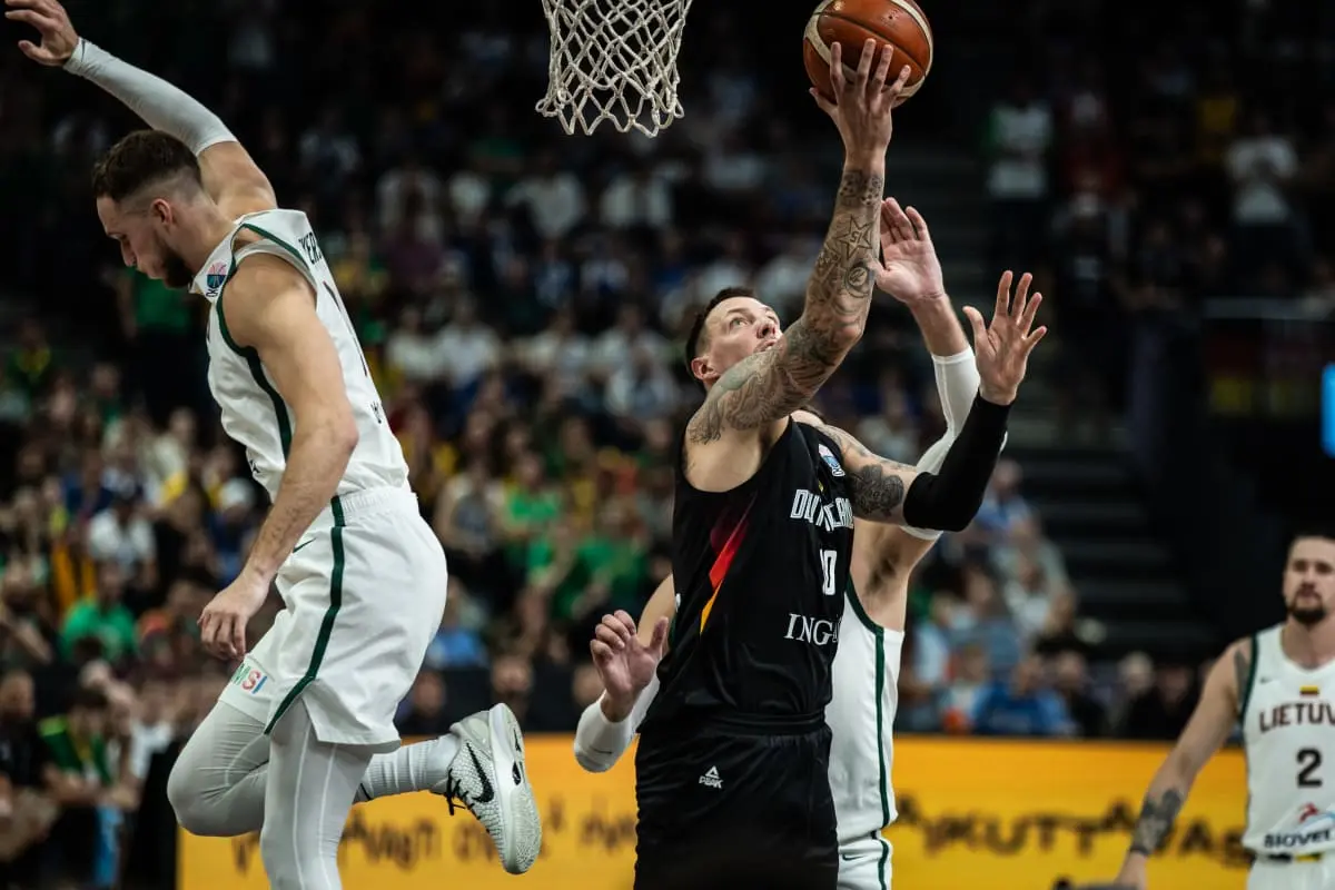 而且作为一, 备在NBA, 罚球命中率